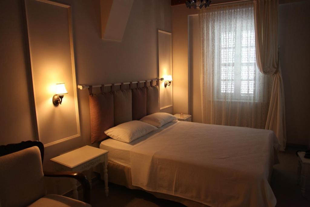 Alacati Kostem Hotel - Special Category Exterior foto